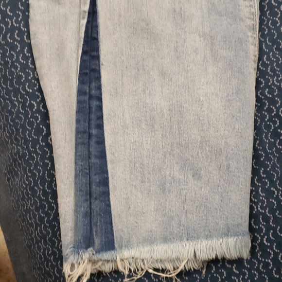 LUCKY BRAND BRIDGETTE CROPPED FLARE JEANS - Picture 5 of 6